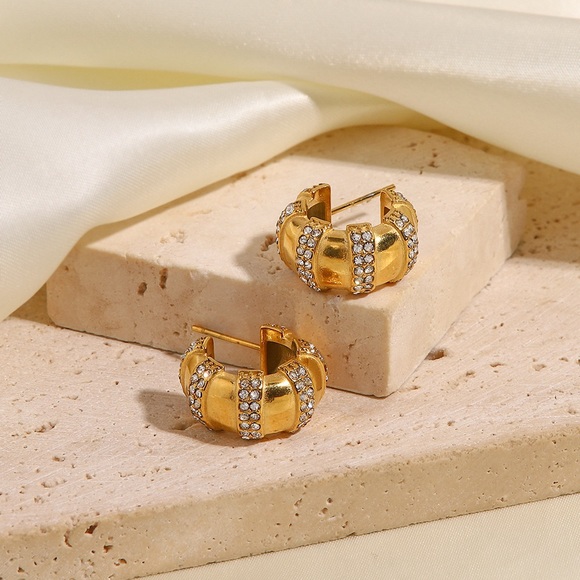 NEW: 24K Gold Chunky Hoop Earrings*Waterproof*Sweatproof*Tarnish Free - Picture 3 of 5